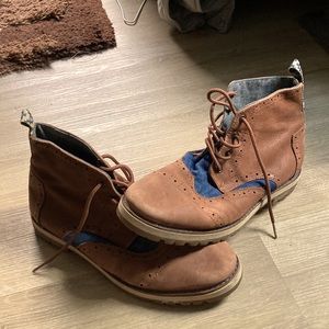 Toms high top shoes